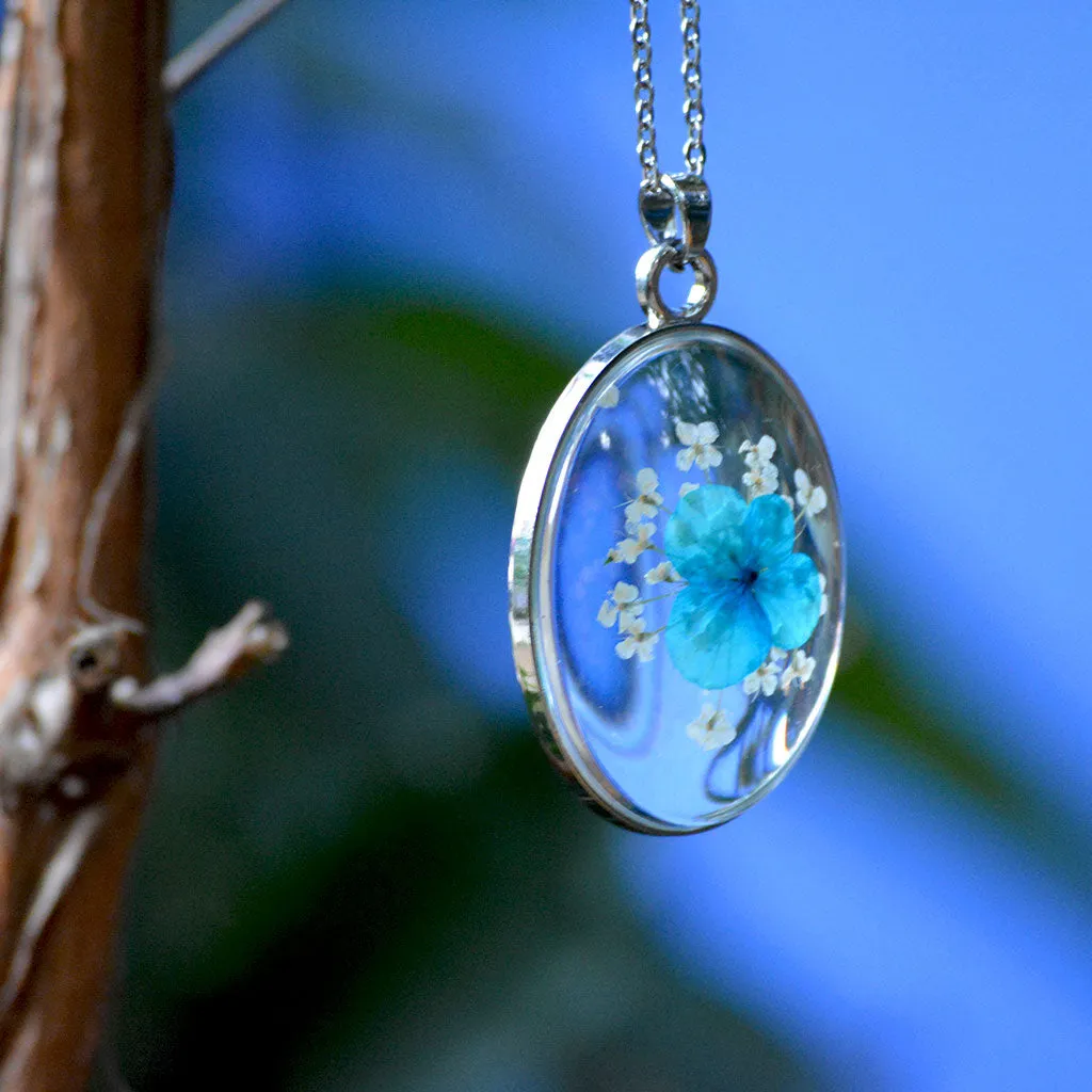 A Breezy Cyan Real Dried Flower Necklace