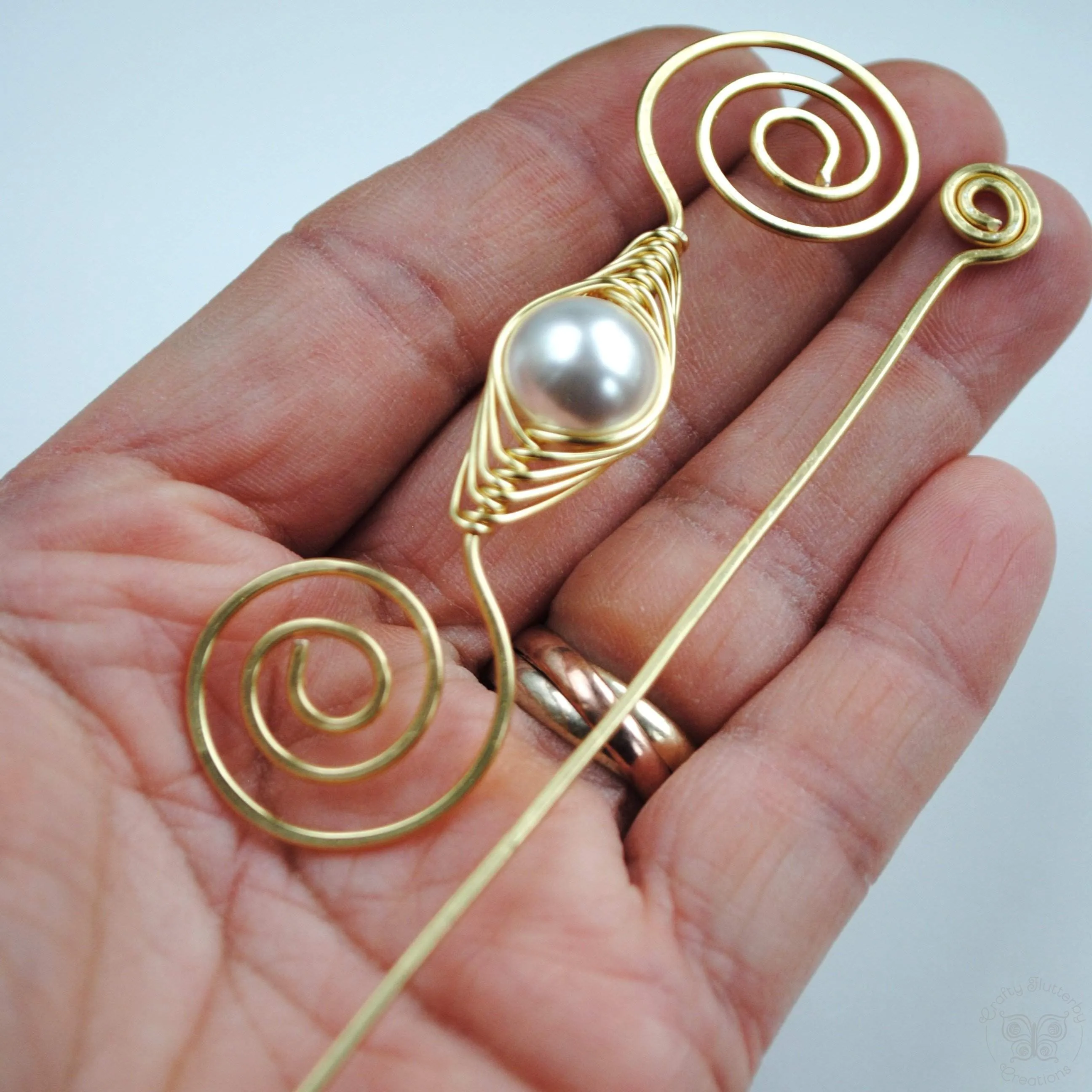 Pearl Shawl Pin - Gold Noteworthy Classic