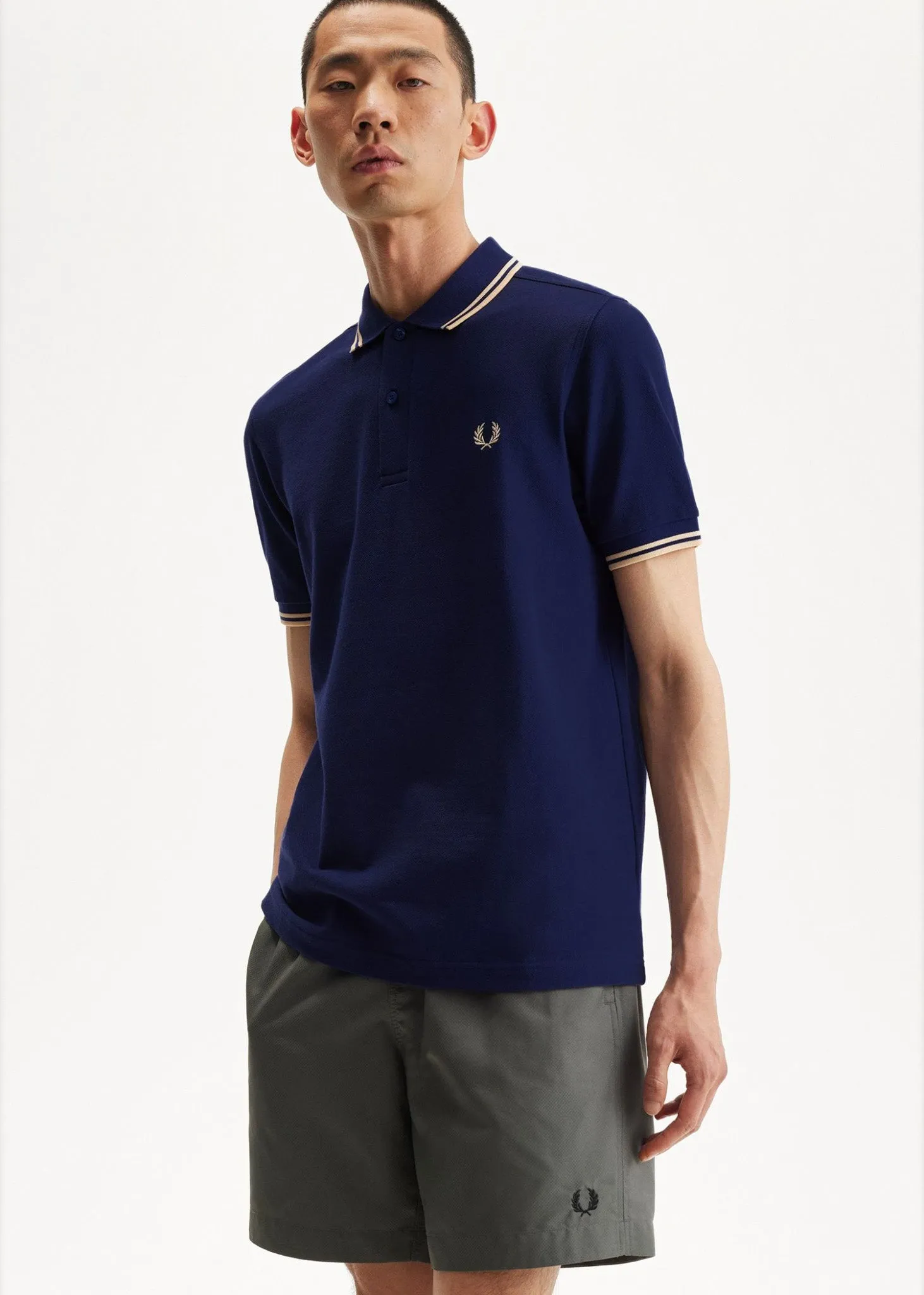 Twin tipped Fred Perry shirt - french navy ice cream